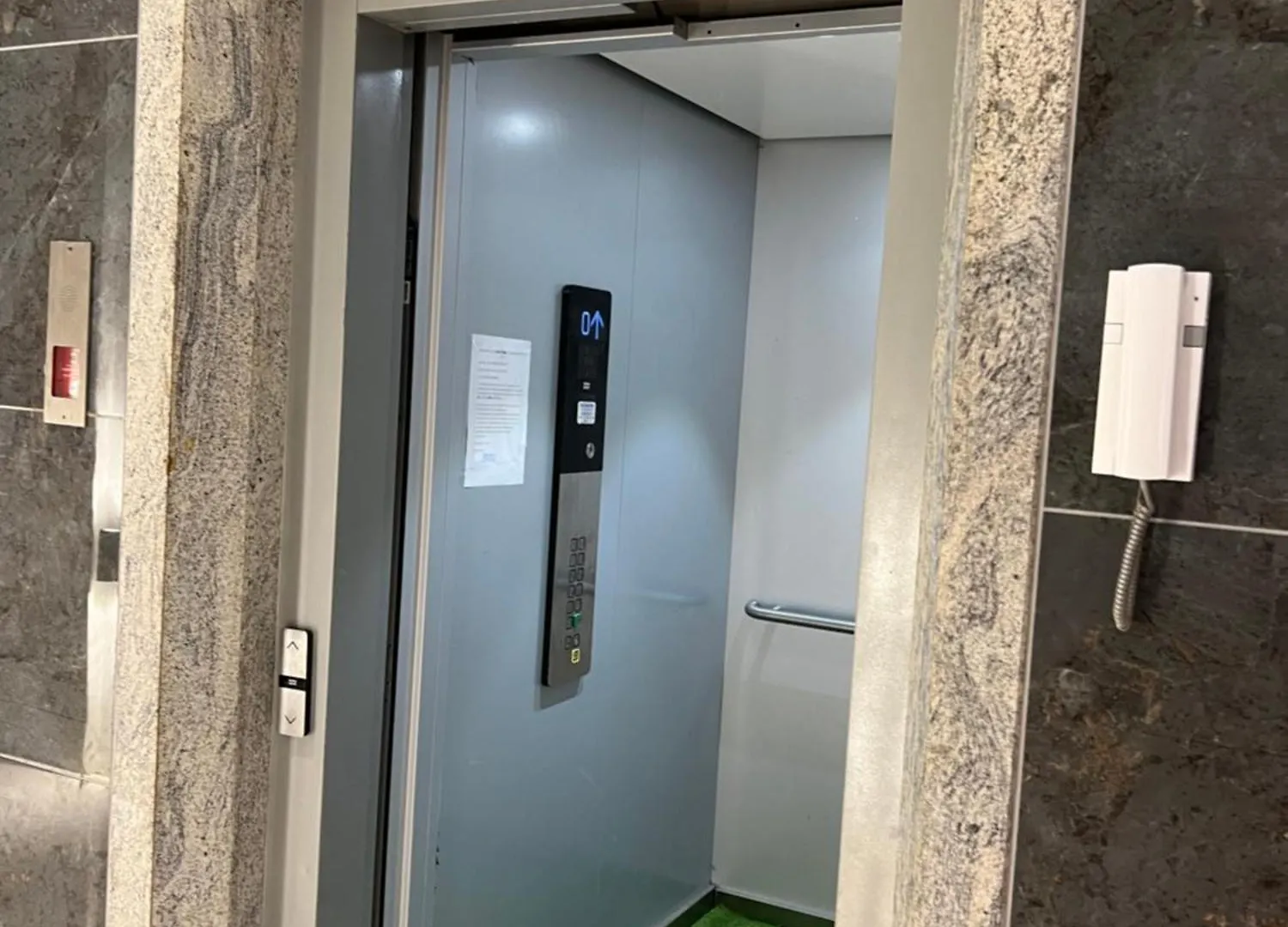 Appartement Avec Piscine, 1 Minutes De Mer Dakar Apartment