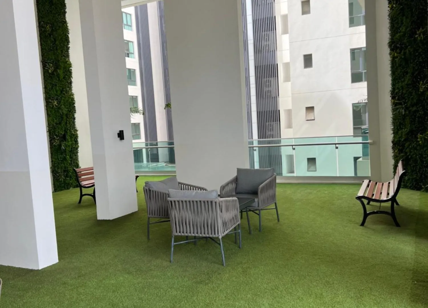 Appartement Avec Piscine, 1 Minutes De Mer Dakar